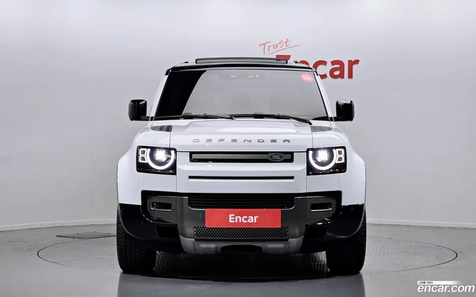 Land Rover Defender 130 P400 X- HSE 2024 — миниатюра 3