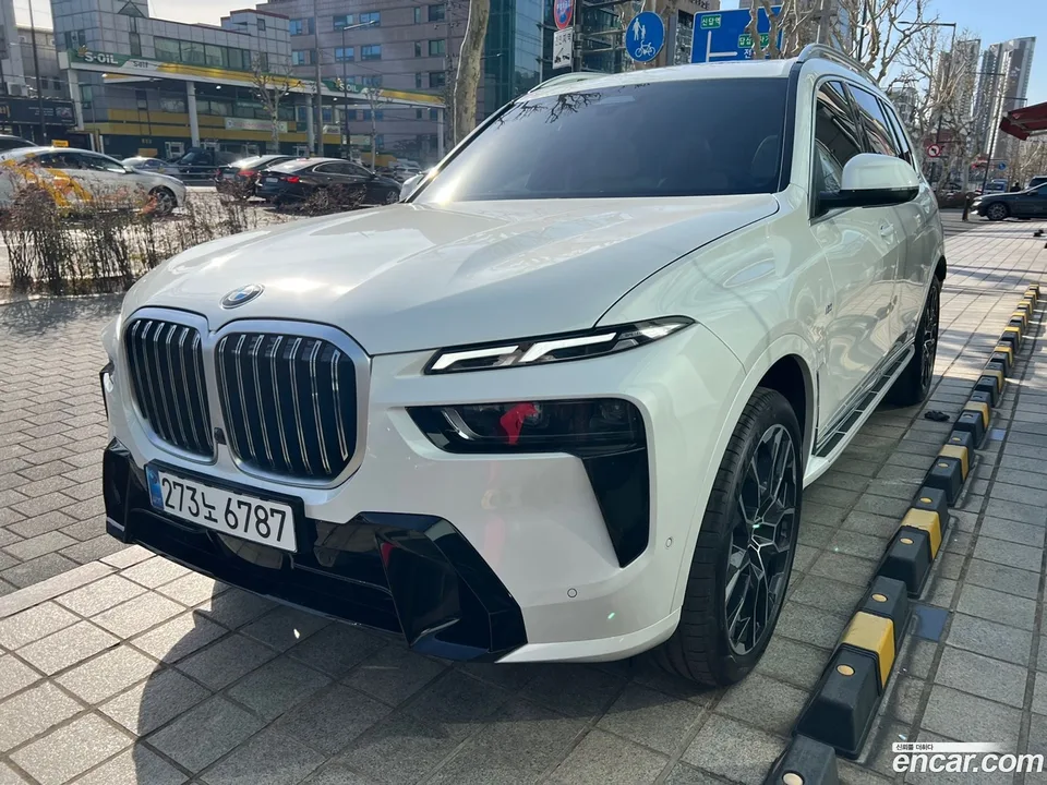 BMW X7 xDrive 40d M 6 2025 — миниатюра 2