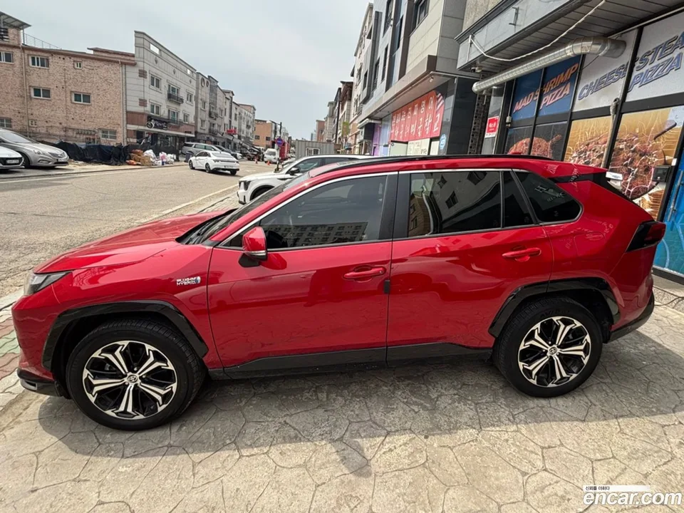 Toyota RAV4 2.5 4WD PHEV XSE 2024 — миниатюра 5