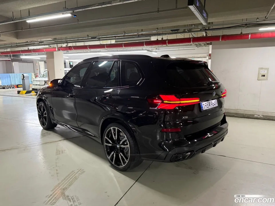 BMW X5 M60i 2025 — миниатюра 5