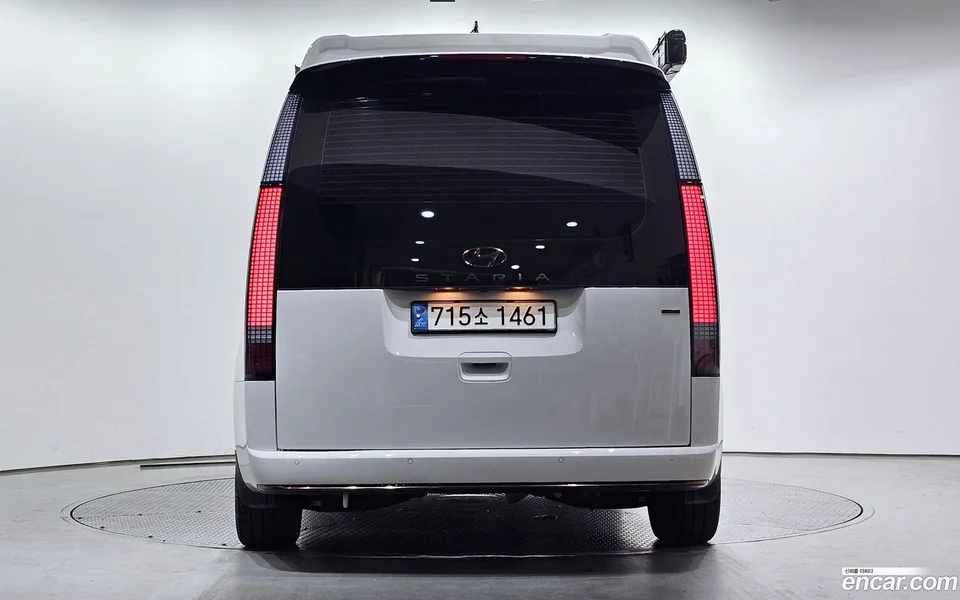 Hyundai Staria 4WD 2022 — миниатюра 4