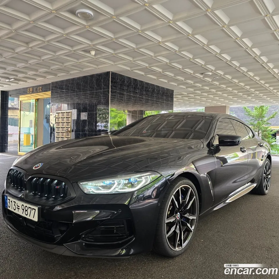 BMW 8 Series M850i xDrive 2023 — миниатюра 2