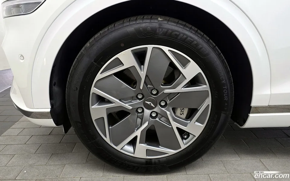 Genesis Electrified GV70 e-AWD 2022 — миниатюра 5