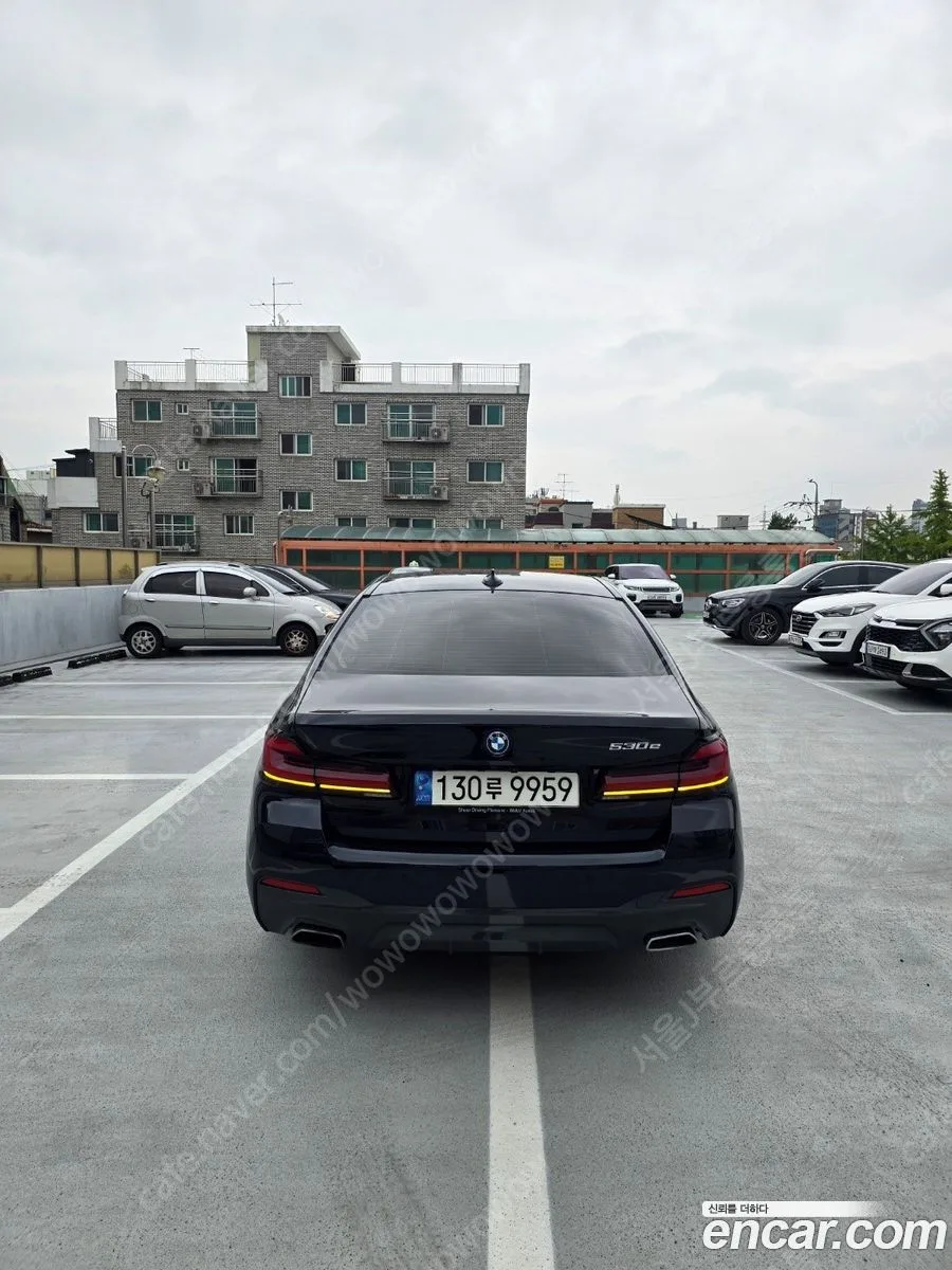 BMW 5 Series 530e M 2022 — миниатюра 3