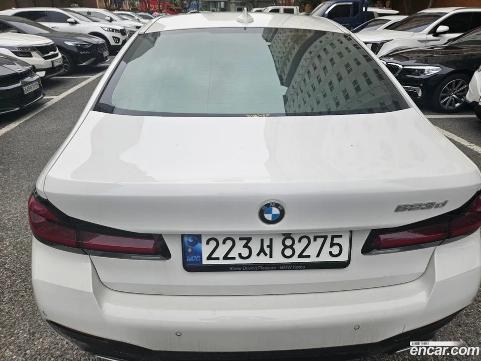 BMW 5 Series 523d M 2023 — миниатюра 2
