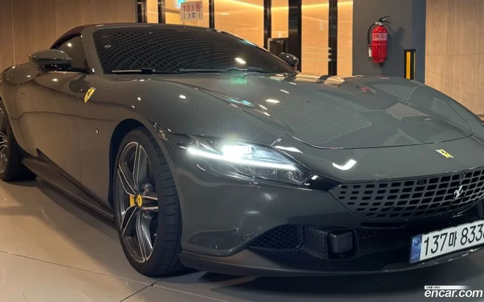 Ferrari Roma 3.9 2024 — фото 1, купить с доставкой в Москву