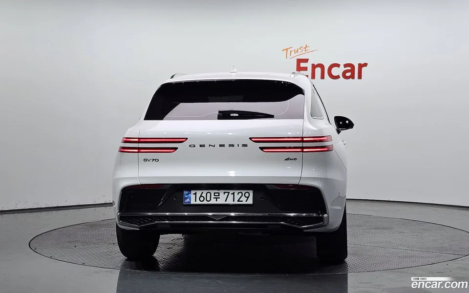 Genesis GV70 2.5T AWD 2024 — миниатюра 4