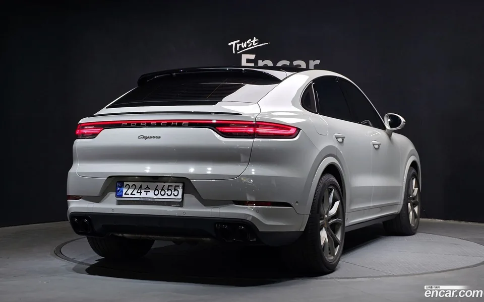 Porsche Cayenne 3.0 2023 — миниатюра 2