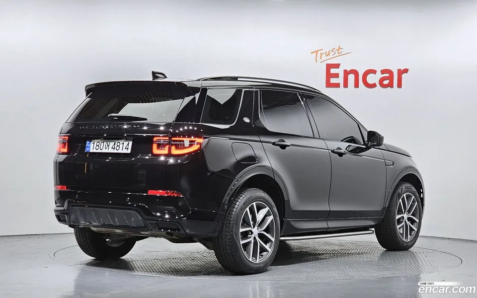 Land Rover Discovery Sport P250 SE 2024 — миниатюра 2