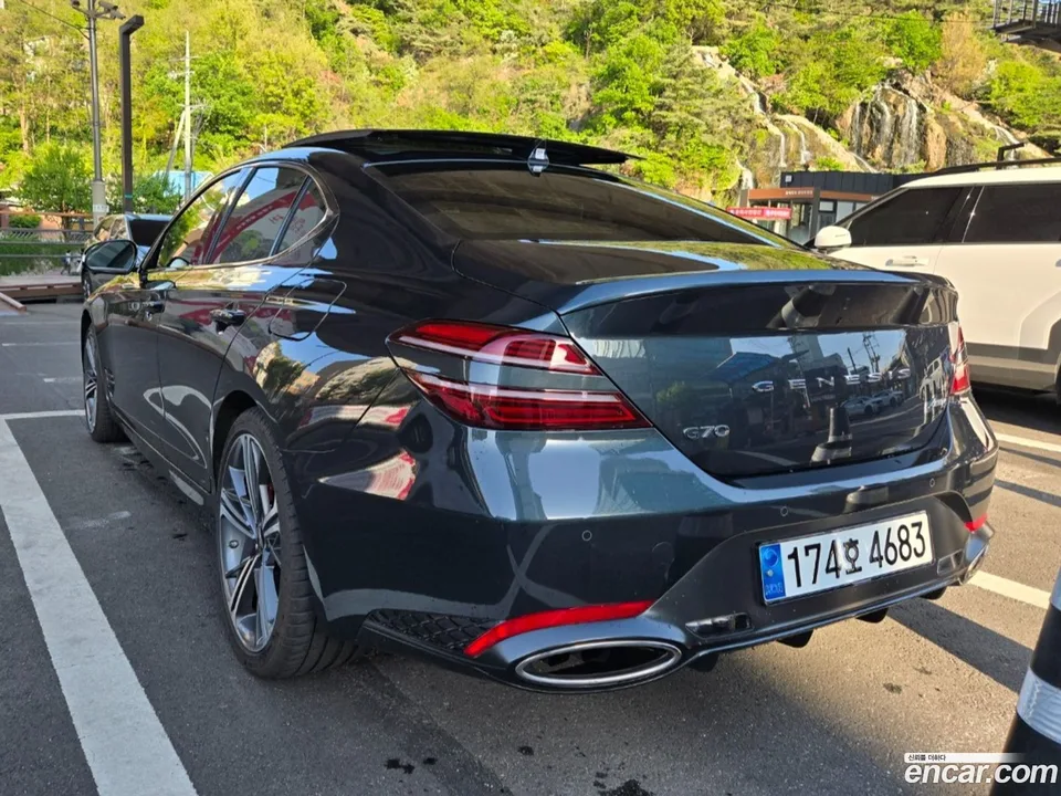 Genesis G70 3.3T 4WD 2023 — миниатюра 4