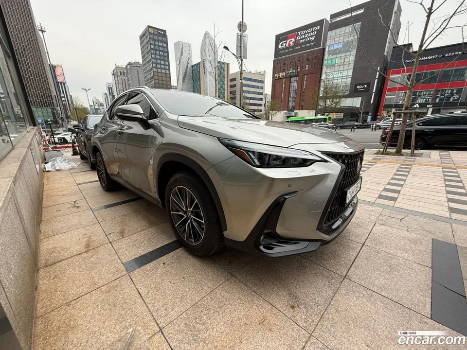 Lexus NX 450h+ 2025 — миниатюра 3