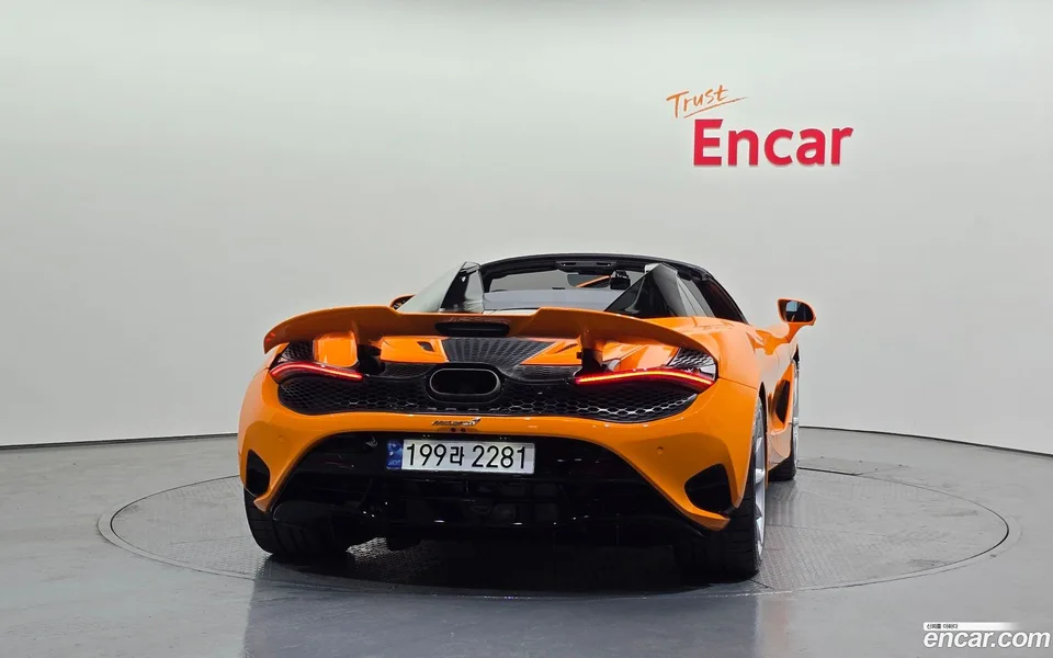 McLaren 750S 4.0 2024 — миниатюра 4