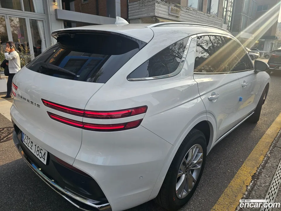 Genesis GV70 2.5T 2WD 2025 — миниатюра 5