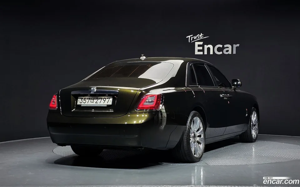 Rolls-Royce Ghost 6.7 V12 2023 — миниатюра 2