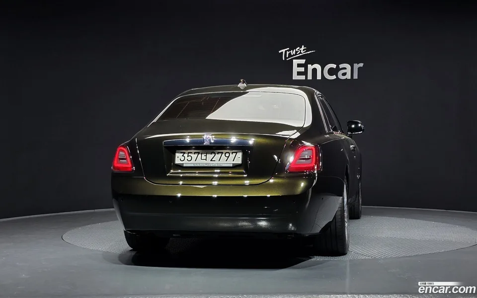 Rolls-Royce Ghost 6.7 V12 2023 — миниатюра 4