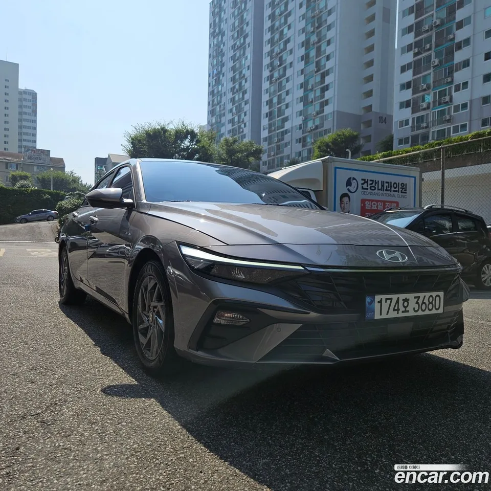 Hyundai Avante CN7 1.6 2023 — миниатюра 2
