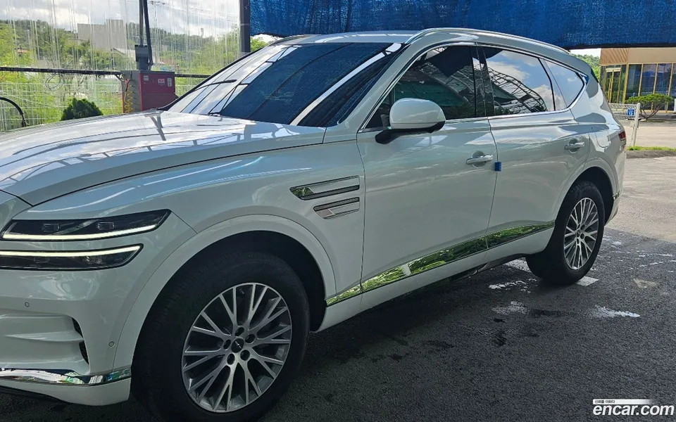 Genesis GV80 2.5T AWD 2023 — миниатюра 2