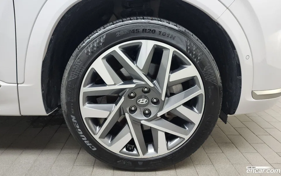 Hyundai Santa Fe 2.5T 2WD 2023 — миниатюра 5