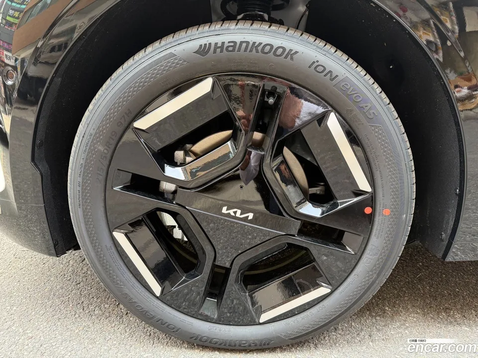Kia EV3 2WD 2025 — миниатюра 5