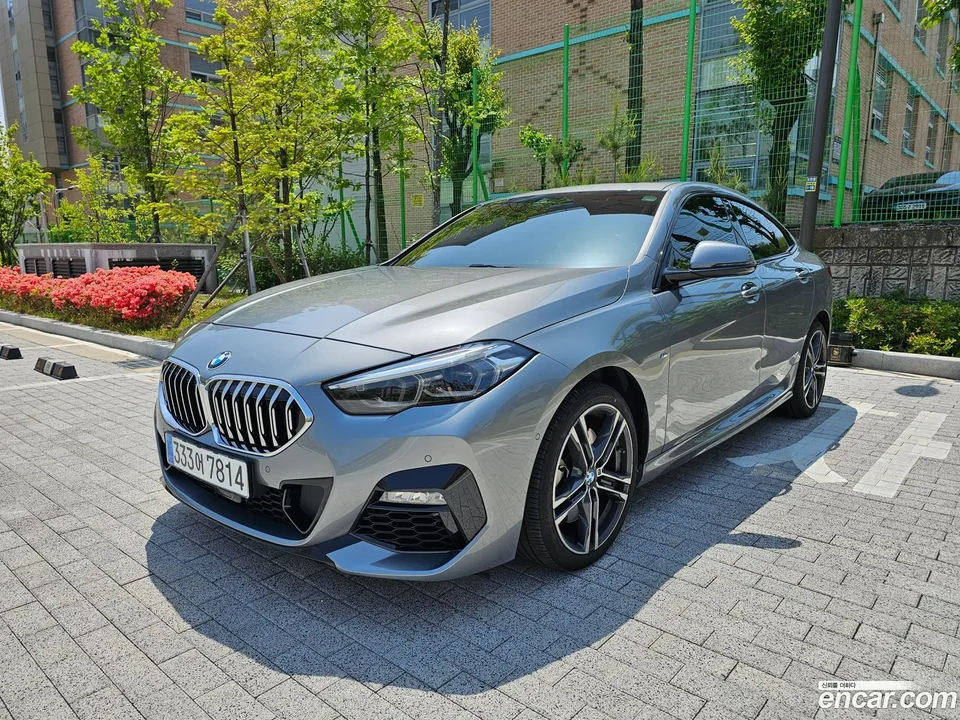 BMW 2 Series Gran Coupe 220i M 2023 — миниатюра 2