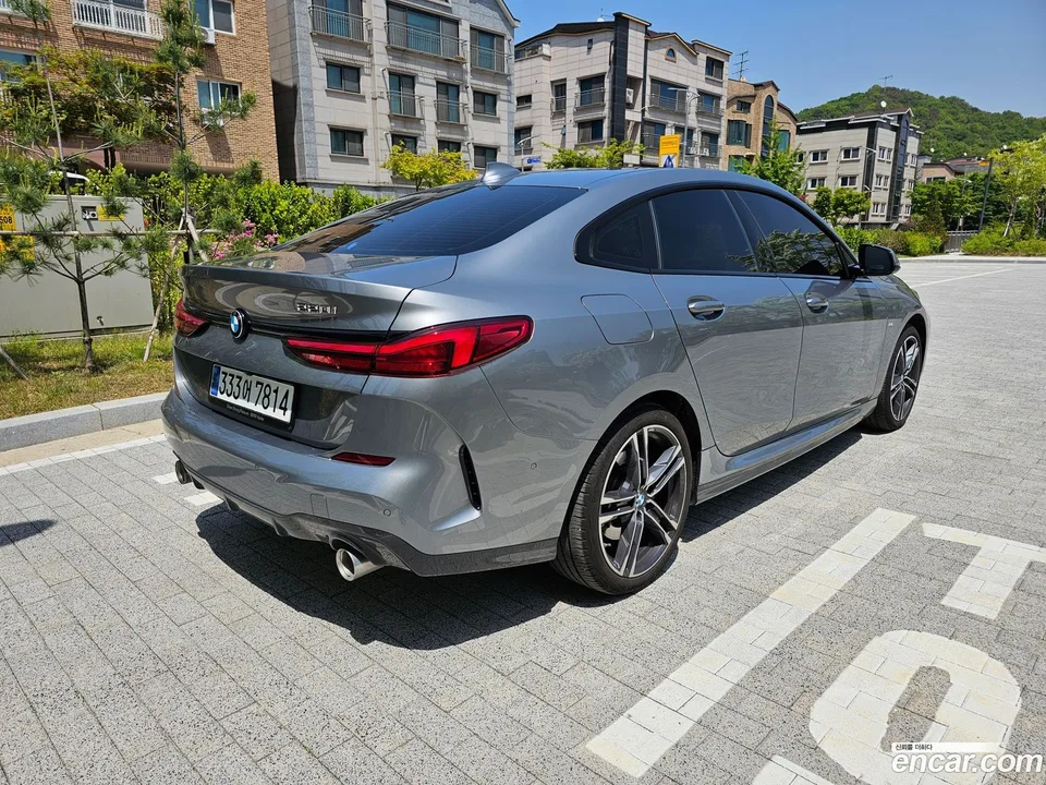 BMW 2 Series Gran Coupe 220i M 2023 — миниатюра 5
