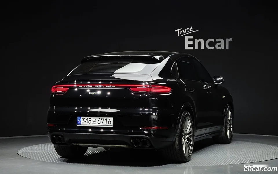 Porsche Cayenne 3.0 E- 2023 — миниатюра 2
