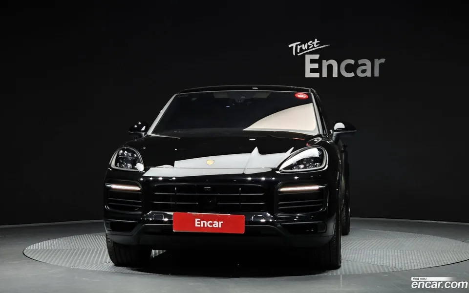 Porsche Cayenne 3.0 E- 2023 — миниатюра 3