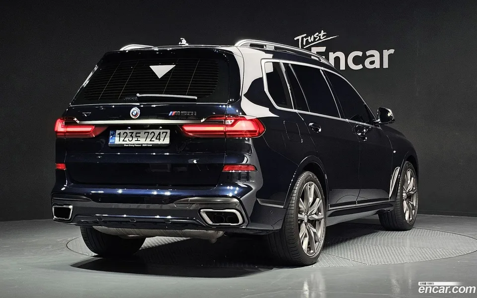 BMW X7 M50i 6 2022 — миниатюра 2