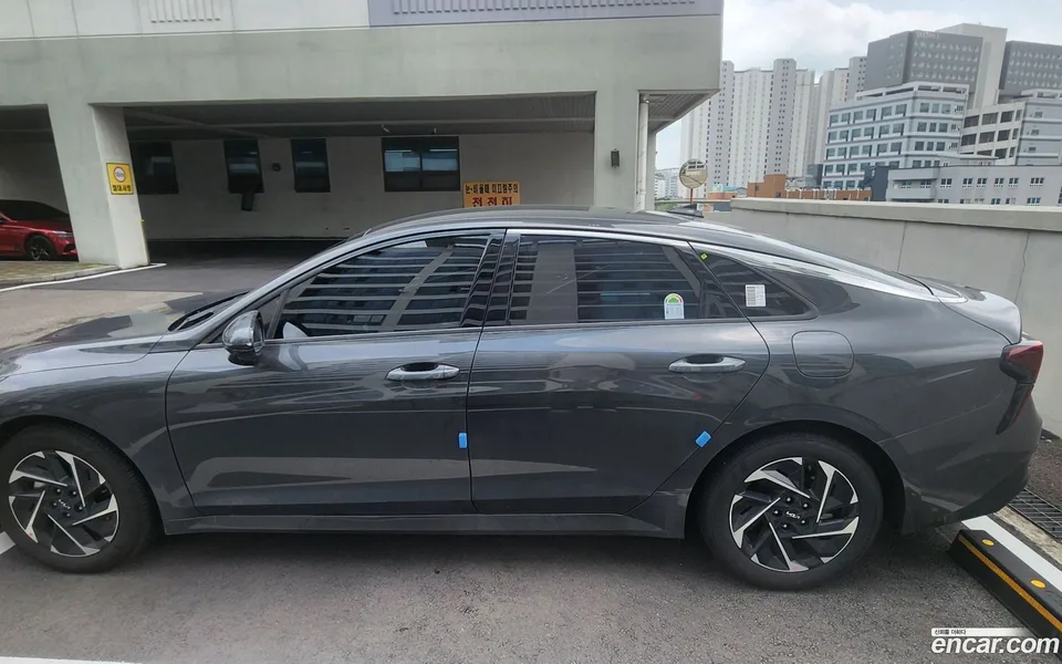 Kia K5 Hybrid 2024 — миниатюра 3