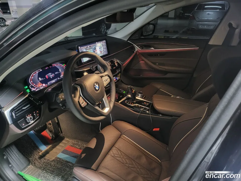 BMW 5 Series 530i 2023 — миниатюра 5