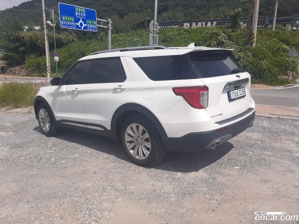 Ford Explorer 2.3 4WD 2022 — миниатюра 5
