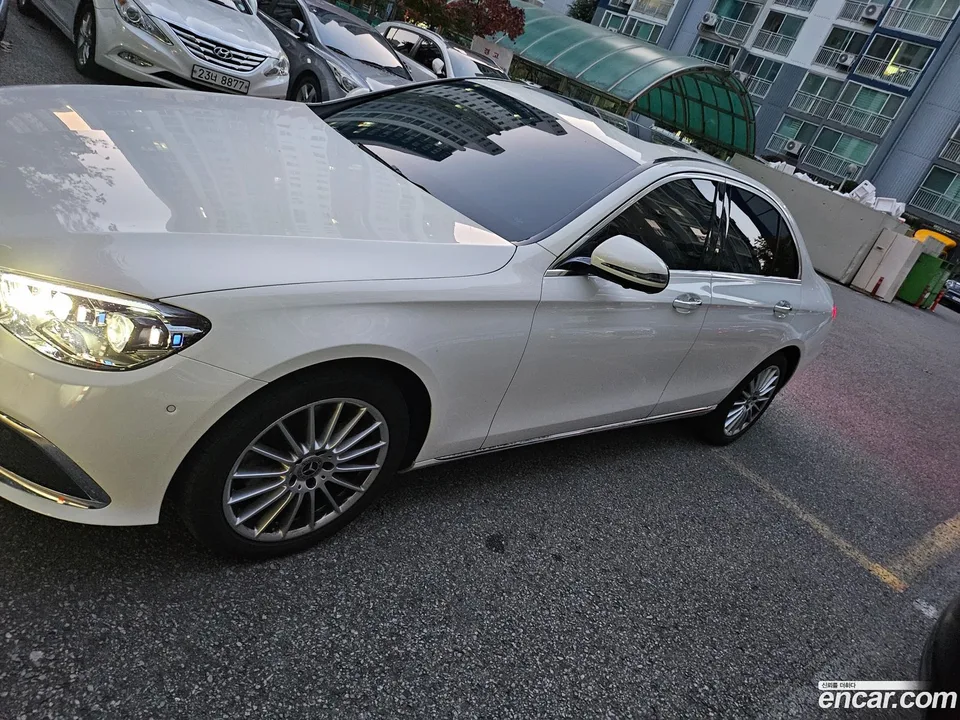 Mercedes-Benz E-Class E250 2022 — миниатюра 3