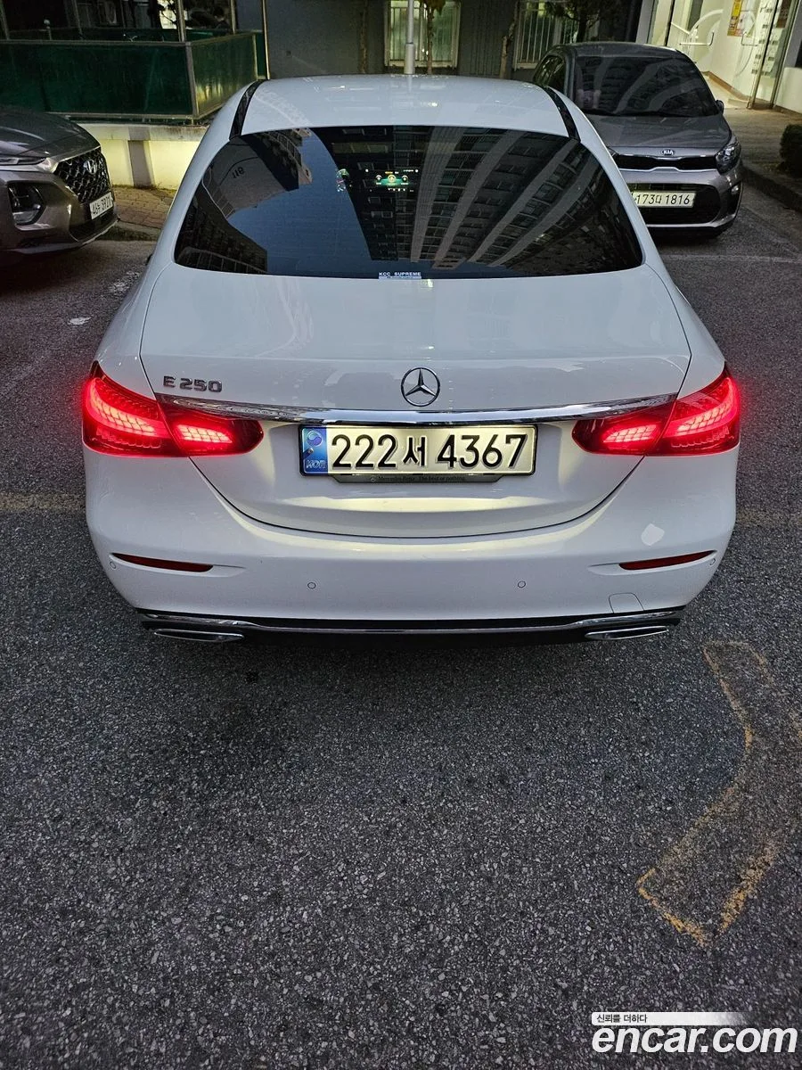 Mercedes-Benz E-Class E250 2022 — миниатюра 4