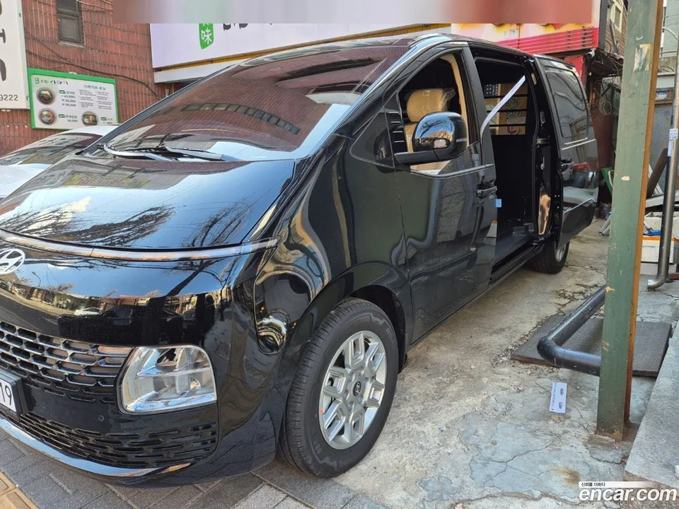 Hyundai Staria HEV 1.6 3 2025 — миниатюра 2