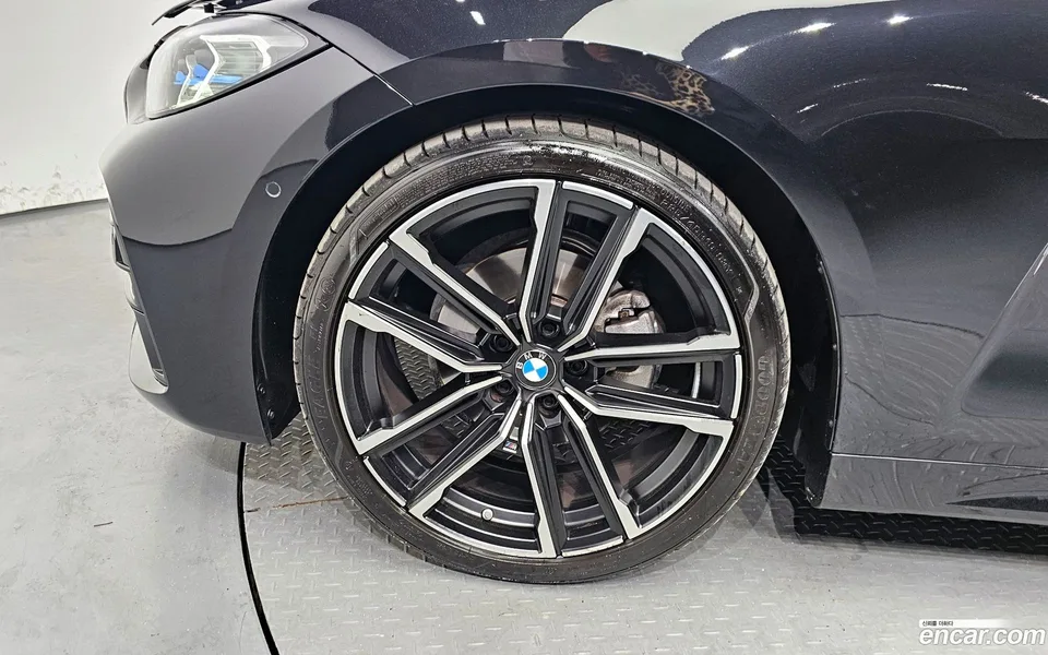 BMW 4 Series 420i M 2024 — миниатюра 5
