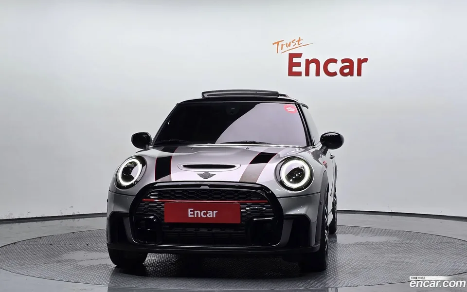 MINI Cooper S JCW 2023 — миниатюра 3