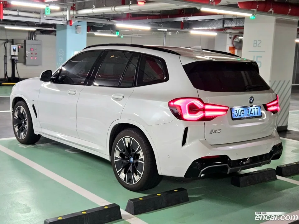 BMW iX3 M 2023 — миниатюра 4