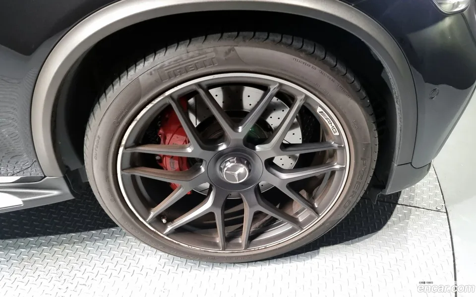 Mercedes-Benz GLC-Class AMG GLC63 S 4MATIC+ 2023 — миниатюра 5