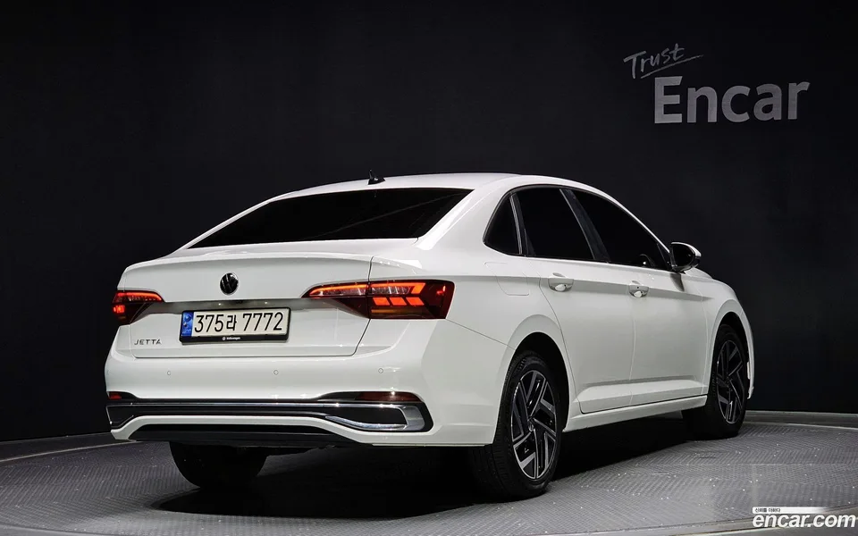 Volkswagen Jetta 1.5 TSI 2023 — миниатюра 2