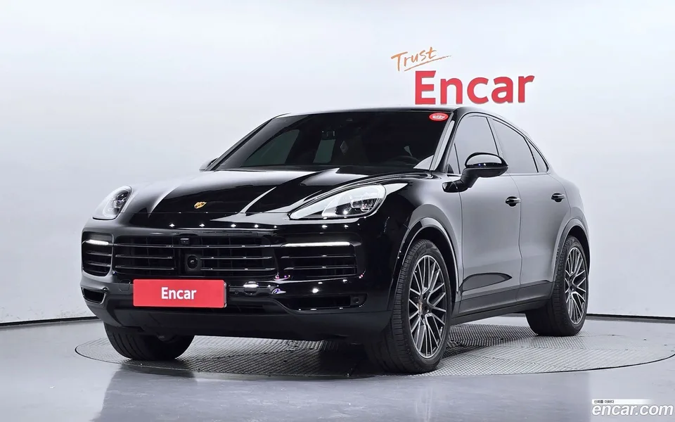 Porsche Cayenne 3.0 2022 — фото 1, купить с доставкой в Москву