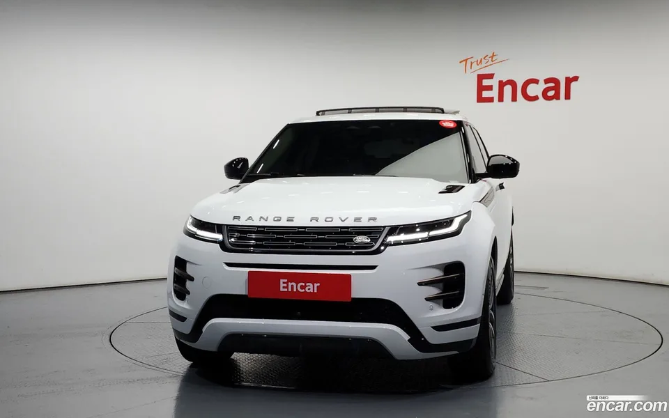 Land Rover Range Rover Evoque P250 SE 2024 — миниатюра 3