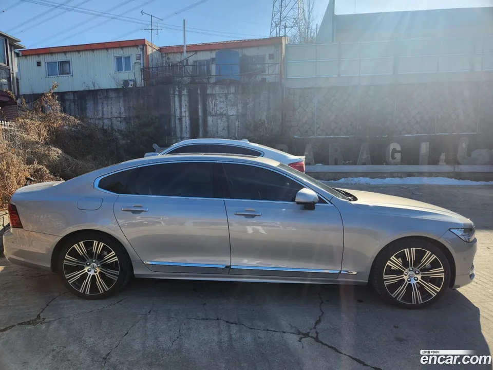 Volvo S90 B6 AWD 2023 — миниатюра 5