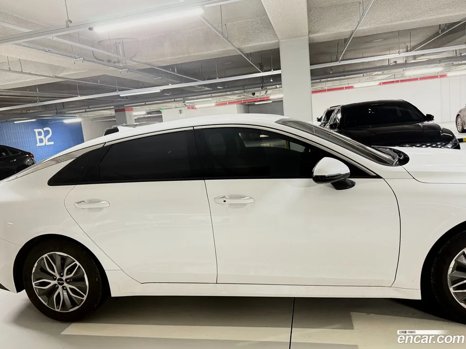 Kia K5 Hybrid 2023 — миниатюра 4