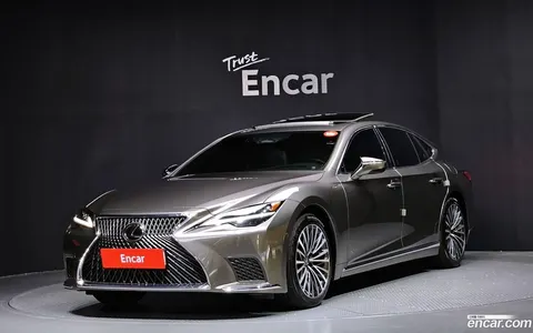 Lexus LS 500h 2024 купить в Москве