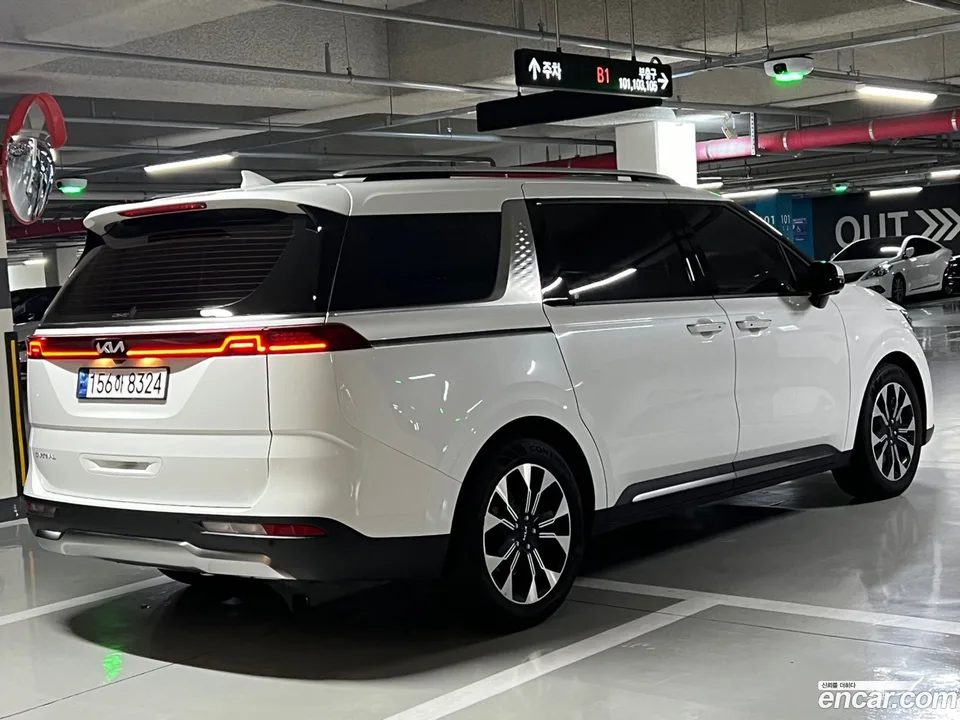 Kia Carnival 7 2023 — миниатюра 4