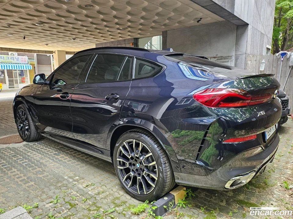 BMW X6 xDrive40i M 2025 — миниатюра 2