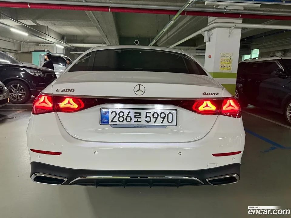 Mercedes-Benz E-Class E300 4MATIC AMG Line 2025 — миниатюра 5