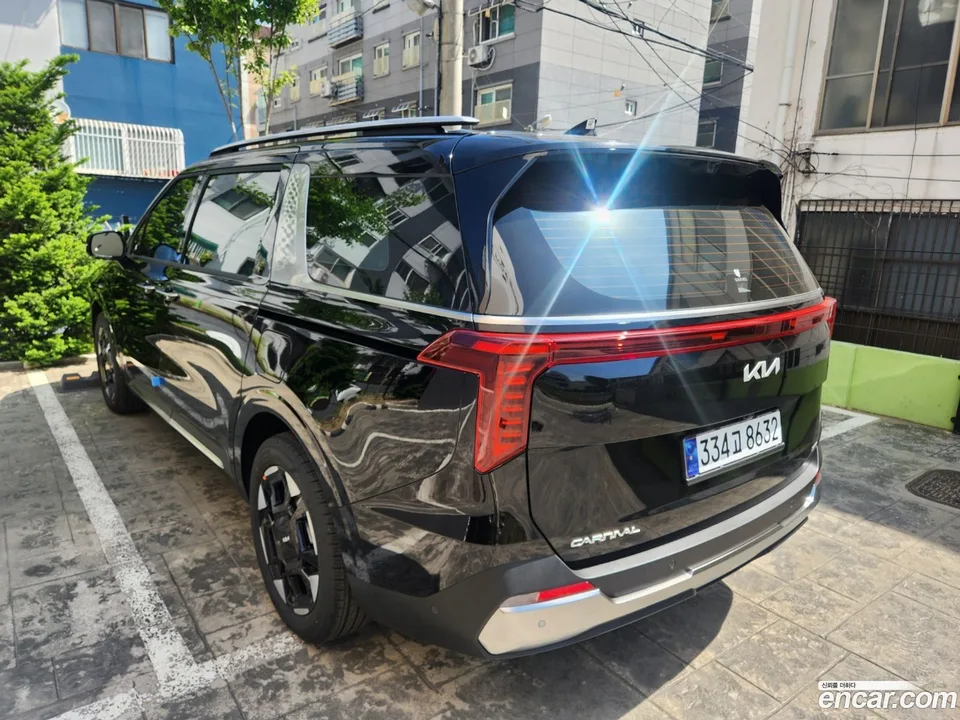 Kia Carnival HEV 9 2025 — миниатюра 5