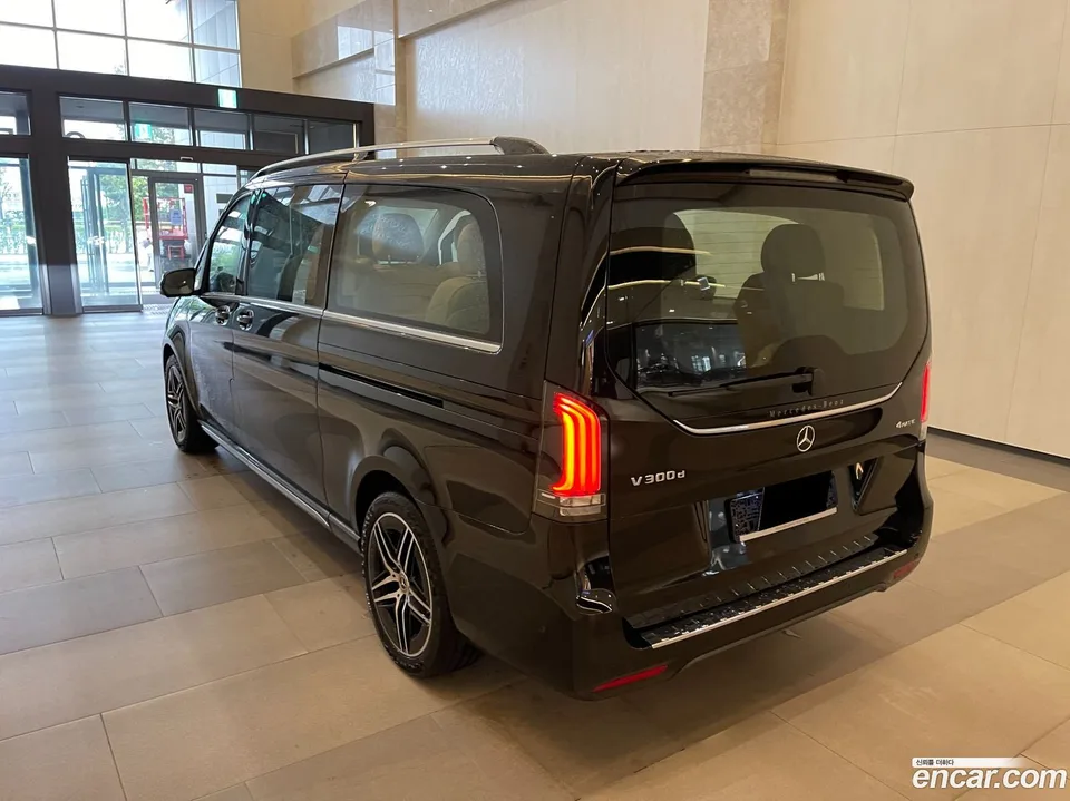 Mercedes-Benz V-Class V300 CDI 2025 — миниатюра 2