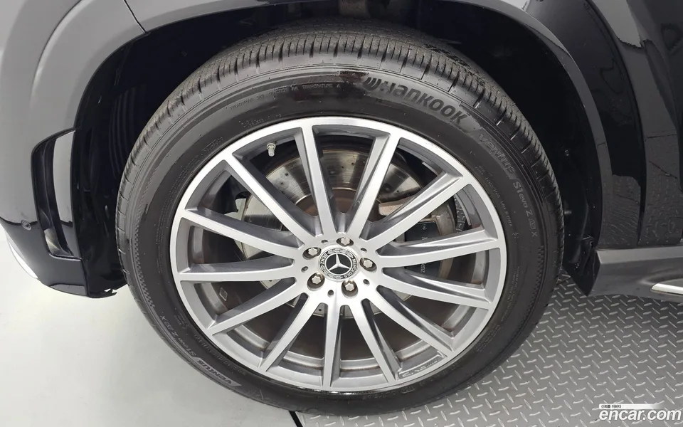 Mercedes-Benz GLS-Class GLS400d 4MATIC 2023 — миниатюра 5